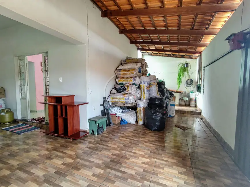 Casa com 3 quartos à venda, 163m2 em Cidade Nova, Uberaba - MG - imagem 2 Foto 2 de Casa com 3 quartos à venda, 163m2 em Cidade Nova, Uberaba - MG