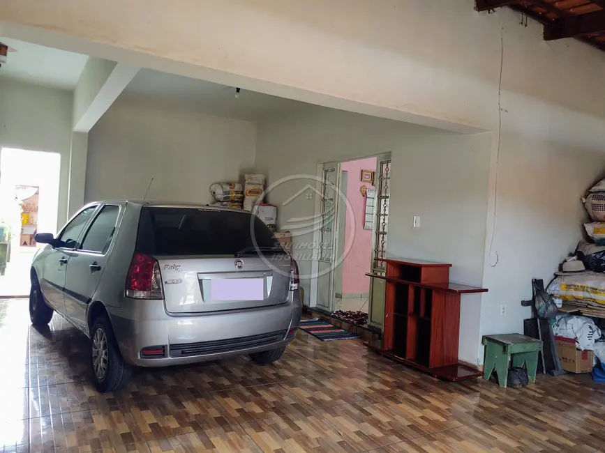 Casa com 3 quartos à venda, 163m2 em Cidade Nova, Uberaba - MG - imagem 1 Foto 1 de Casa com 3 quartos à venda, 163m2 em Cidade Nova, Uberaba - MG