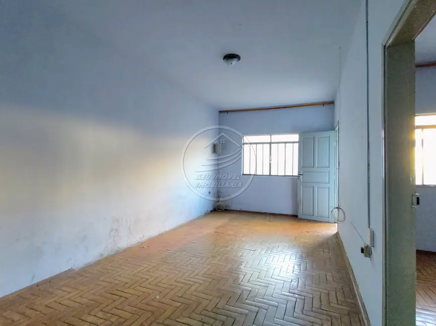 Casa com 2 quartos à venda, 89m2 em Nossa Senhora da Abadia, Uberaba - MG - imagem 6 Foto 6 de Casa com 2 quartos à venda, 89m2 em Nossa Senhora da Abadia, Uberaba - MG