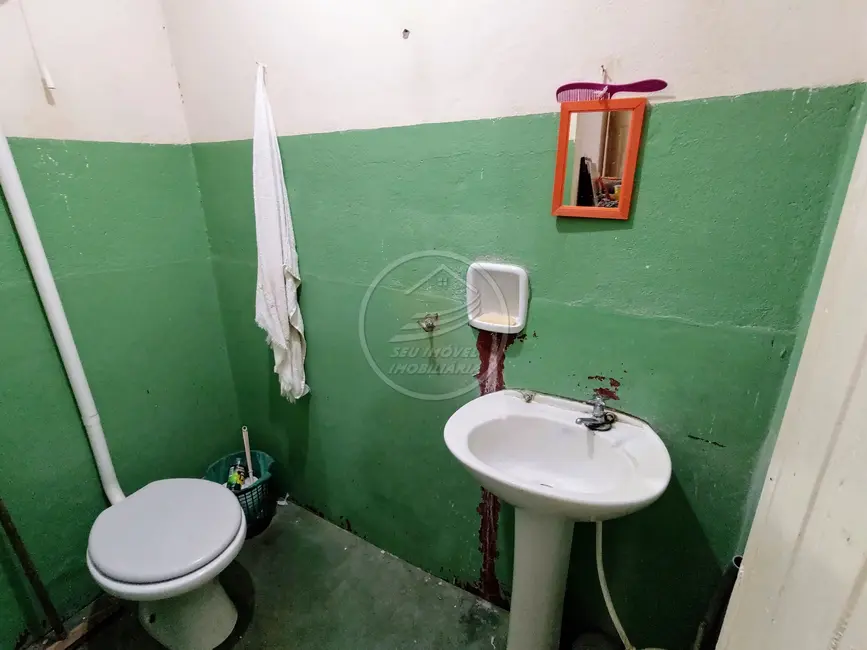 Casa com 7 quartos à venda, 227m2 em Parque das Américas, Uberaba - MG - imagem 9 Foto 9 de Casa com 7 quartos à venda, 227m2 em Parque das Américas, Uberaba - MG