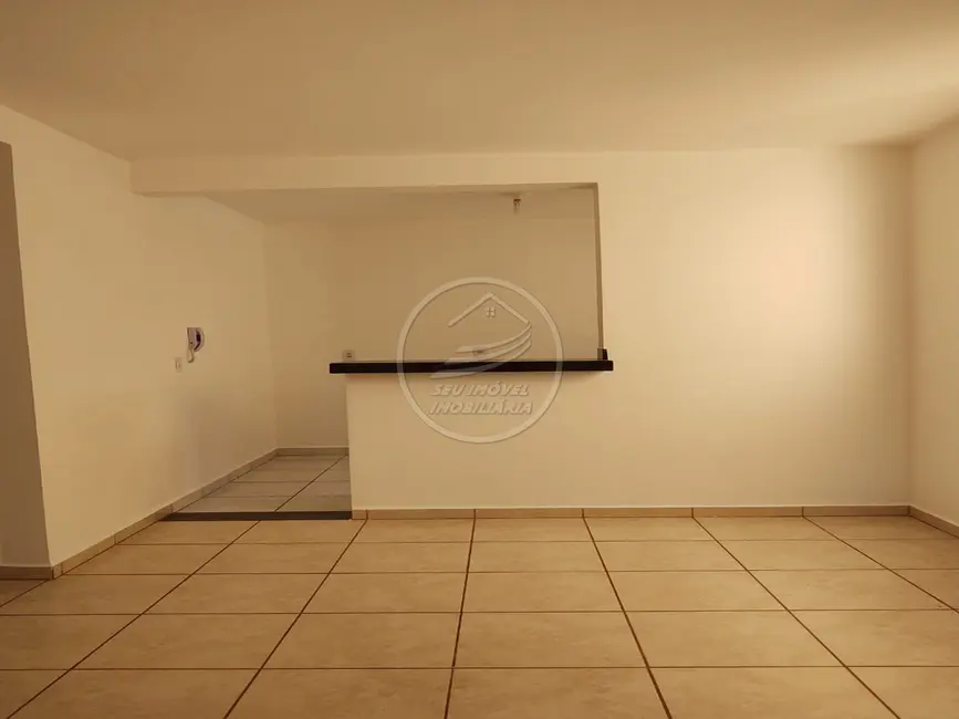 Foto 2 de Apartamento com 2 quartos para alugar, 49m2 em Conjunto Pontal, Uberaba - MG