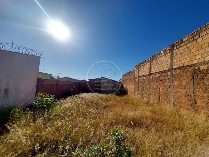 Terreno / Lote à venda, 200m2 em Josa Bernardino II, Uberaba - MG - imagem 3 Foto 3 de Terreno / Lote à venda, 200m2 em Josa Bernardino II, Uberaba - MG