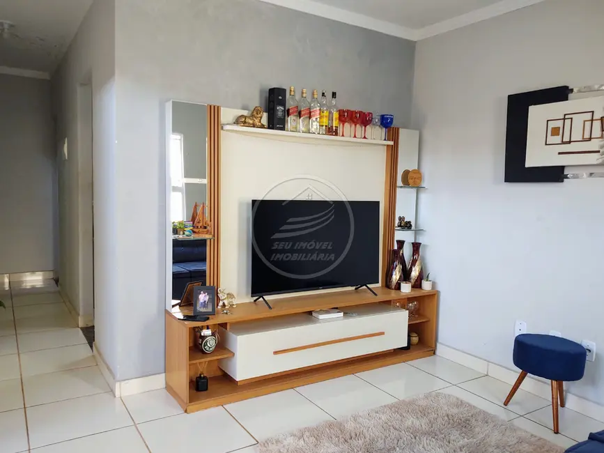 Casa com 2 quartos à venda, 62m2 em Loteamento Antônio Caiado, Uberaba - MG - imagem 3 Foto 3 de Casa com 2 quartos à venda, 62m2 em Loteamento Antônio Caiado, Uberaba - MG