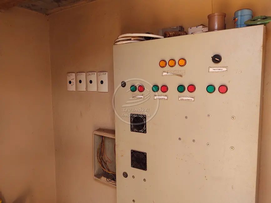 Casa com 3 quartos à venda, 307m2 em Cidade Nova, Uberaba - MG - imagem 7 Foto 7 de Casa com 3 quartos à venda, 307m2 em Cidade Nova, Uberaba - MG