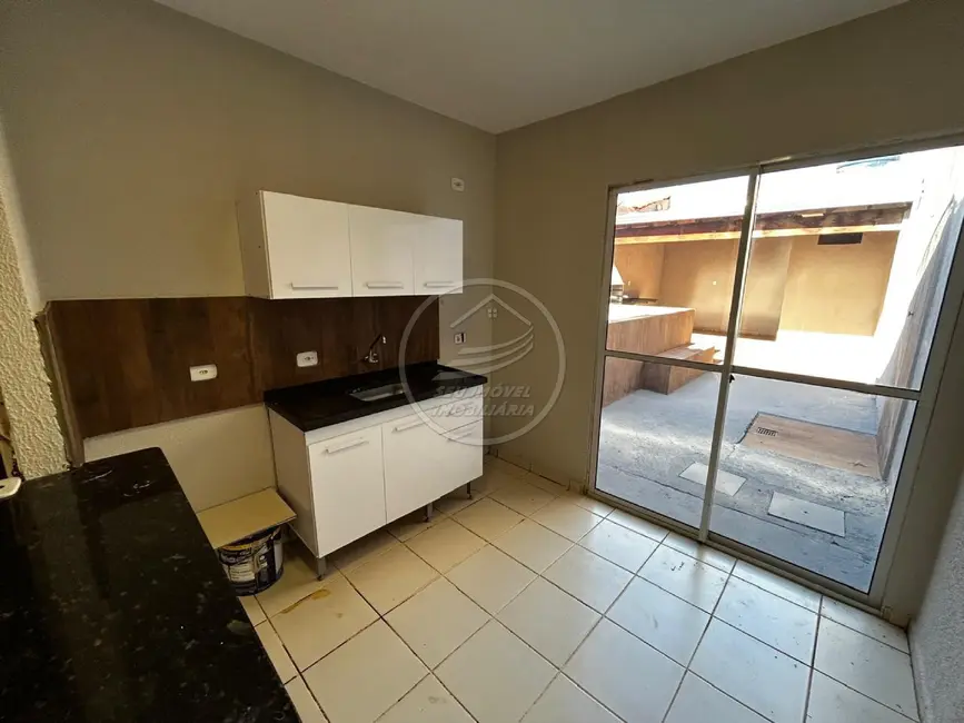 Casa com 3 quartos à venda, 75m2 em Recreio dos Bandeirantes, Uberaba - MG - imagem 1 Foto 1 de Casa com 3 quartos à venda, 75m2 em Recreio dos Bandeirantes, Uberaba - MG