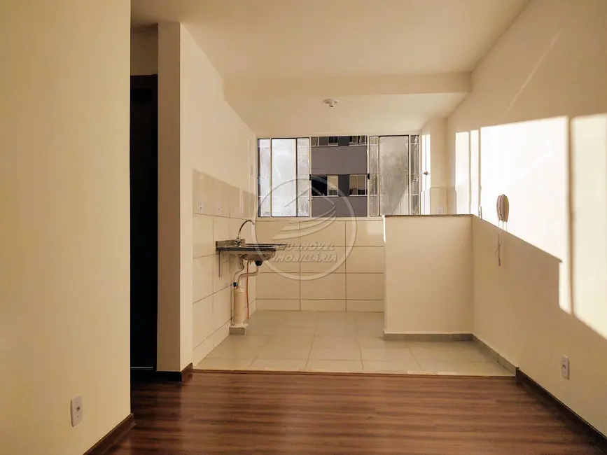 Foto 5 de Apartamento com 2 quartos para alugar, 40m2 em São José, Uberaba - MG