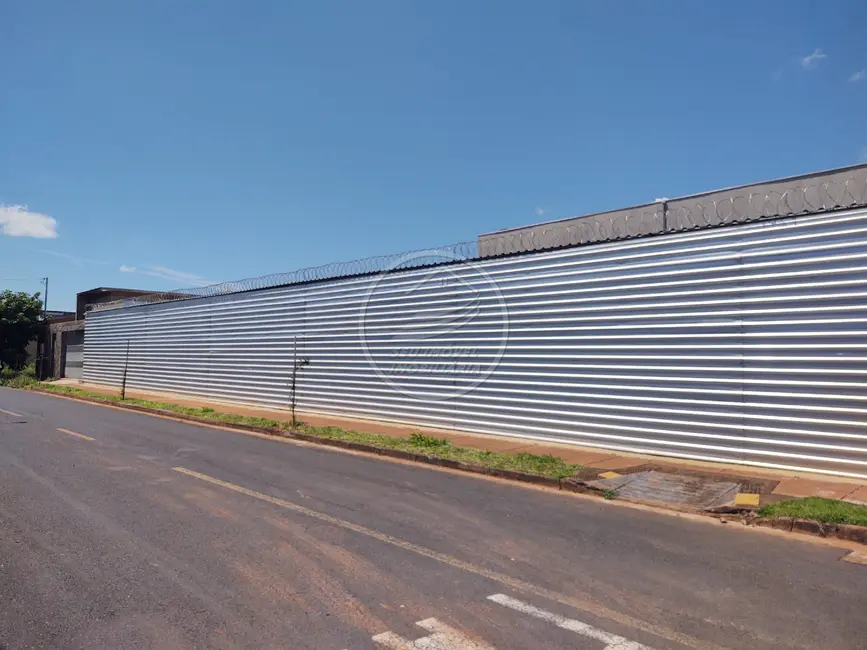 Foto 1 de Terreno / Lote à venda, 467m2 em Parque das Laranjeiras, Uberaba - MG