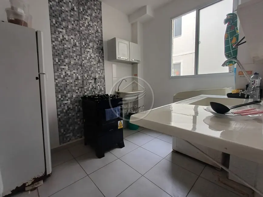 Foto 4 de Apartamento com 2 quartos à venda, 46m2 em Vila Arquelau, Uberaba - MG