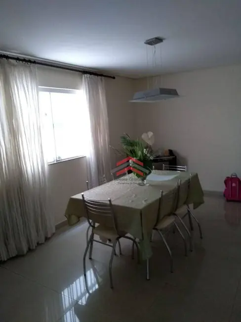 Sobrado com 3 quartos à venda, 170m2 em Sítio da Figueira, São Paulo - SP - imagem 4 Foto 4 de Sobrado com 3 quartos à venda, 170m2 em Sítio da Figueira, São Paulo - SP