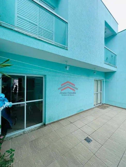 Sobrado com 3 quartos à venda, 175m2 em Jardim Teresa, São Paulo - SP - imagem 1 Foto 1 de Sobrado com 3 quartos à venda, 175m2 em Jardim Teresa, São Paulo - SP