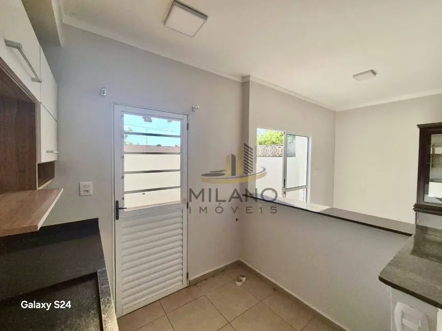 Foto 3 de Casa de Condomínio com 2 quartos à venda, 120m2 em Ipê, Tres Lagoas - MS