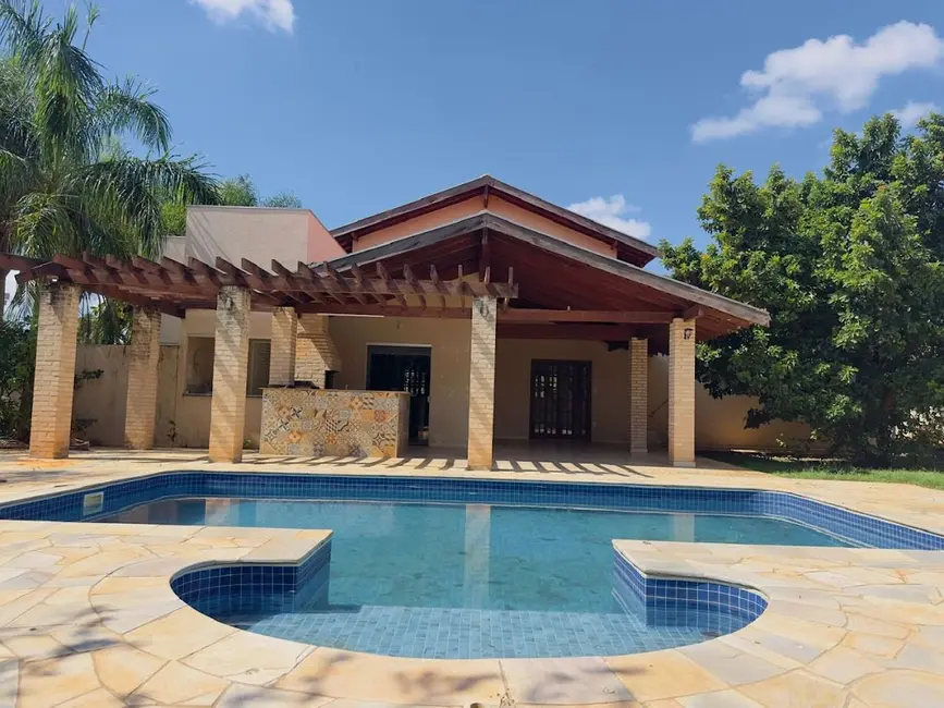 Casa de Condomínio com 3 quartos à venda, 890m2 em Guapiacu - SP - imagem 1 Foto 1 de Casa de Condomínio com 3 quartos à venda, 890m2 em Guapiacu - SP