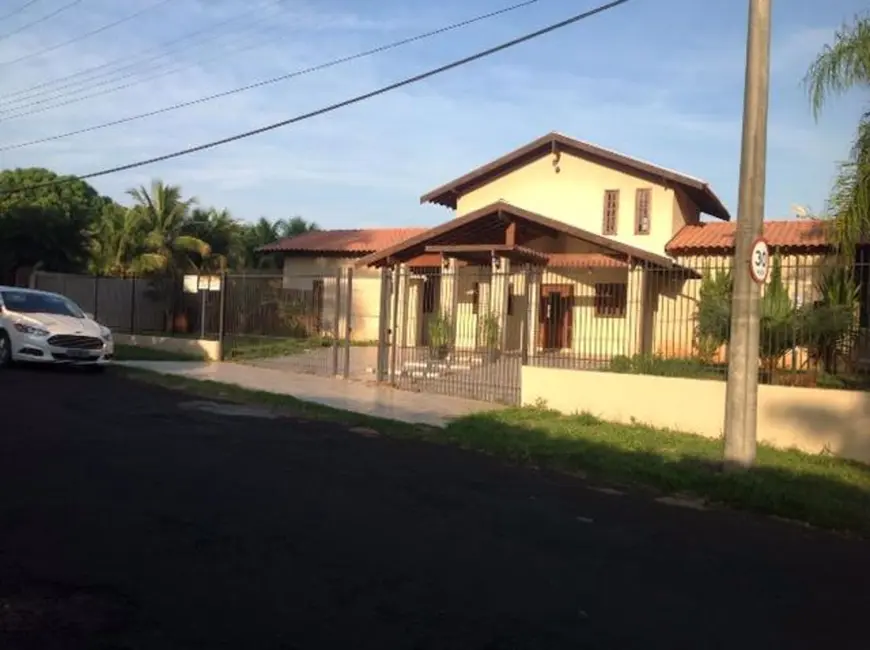 Casa de Condomínio com 3 quartos à venda, 890m2 em Guapiacu - SP - imagem 3 Foto 3 de Casa de Condomínio com 3 quartos à venda, 890m2 em Guapiacu - SP