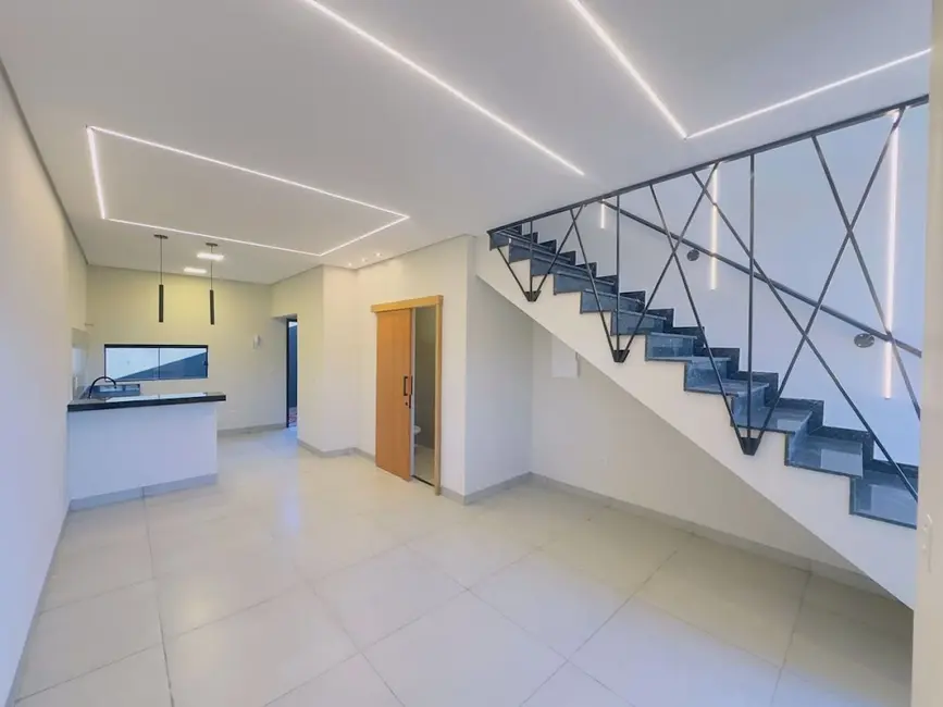 Foto 1 de Casa com 3 quartos à venda, 100m2 em Jardim Alvorada, Tres Lagoas - MS