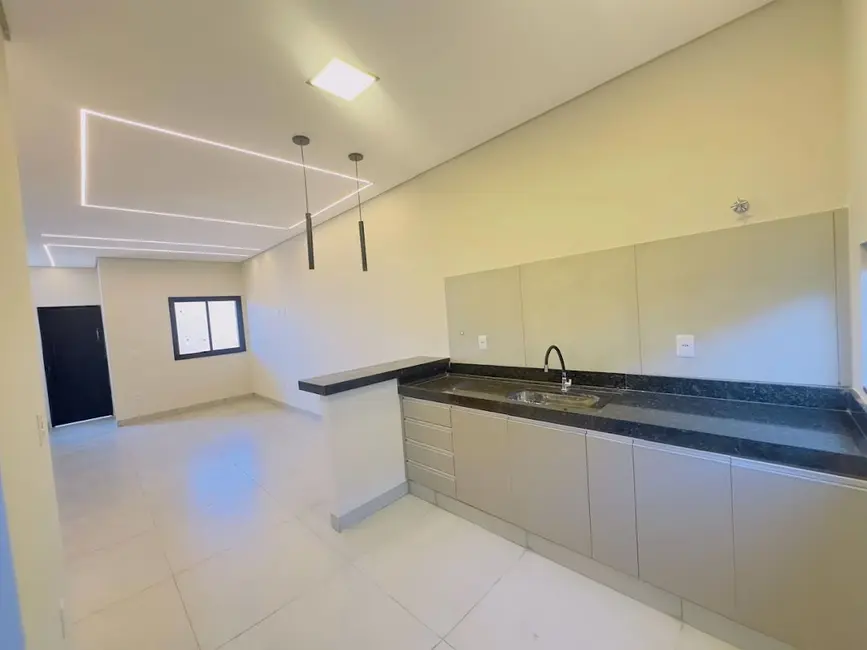 Foto 3 de Casa com 3 quartos à venda, 100m2 em Jardim Alvorada, Tres Lagoas - MS