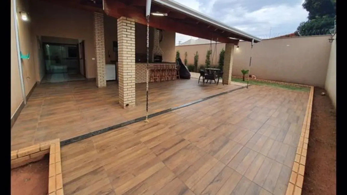 Foto 7 de Casa com 3 quartos à venda, 390m2 em Jardim Angélica, Tres Lagoas - MS