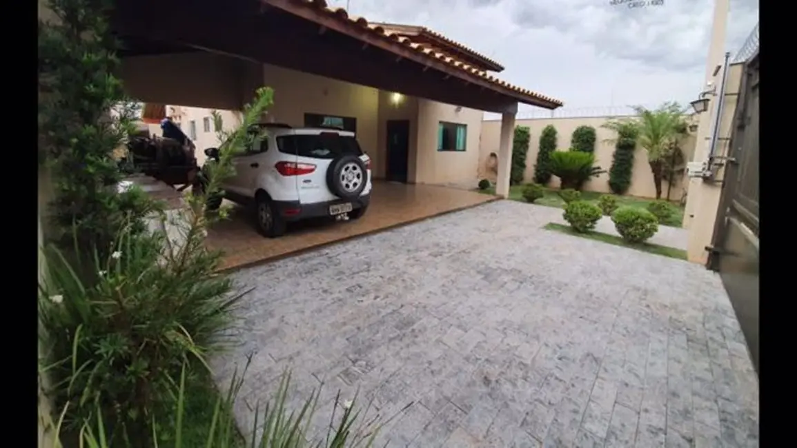 Foto 3 de Casa com 3 quartos à venda, 390m2 em Jardim Angélica, Tres Lagoas - MS