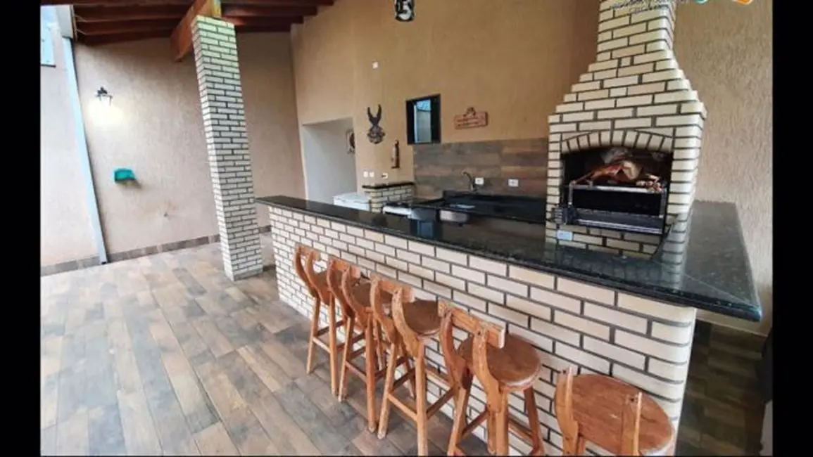 Foto 2 de Casa com 3 quartos à venda, 390m2 em Jardim Angélica, Tres Lagoas - MS