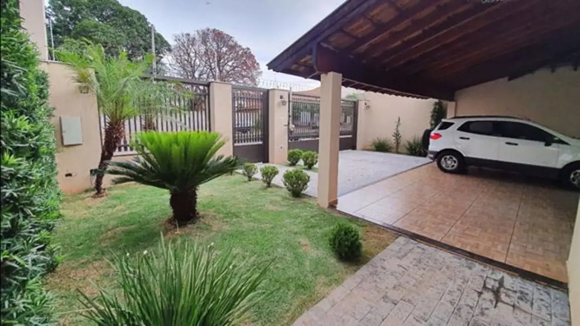 Foto 4 de Casa com 3 quartos à venda, 390m2 em Jardim Angélica, Tres Lagoas - MS