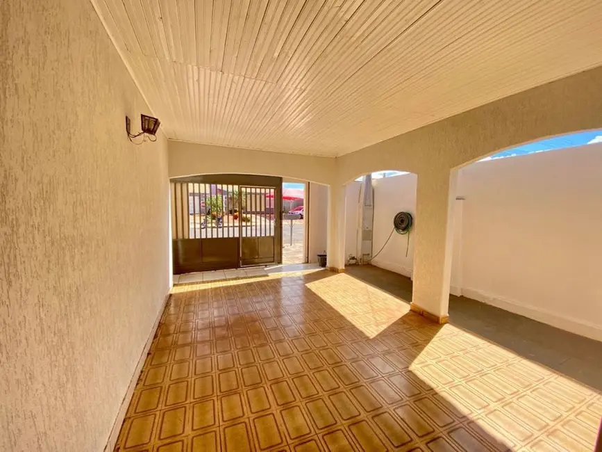 Casa com 3 quartos à venda, 500m2 em Jardim Primaveril, Tres Lagoas - MS - imagem 5 Foto 5 de Casa com 3 quartos à venda, 500m2 em Jardim Primaveril, Tres Lagoas - MS