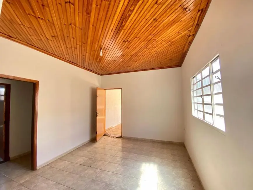 Casa com 3 quartos à venda, 500m2 em Jardim Primaveril, Tres Lagoas - MS - imagem 6 Foto 6 de Casa com 3 quartos à venda, 500m2 em Jardim Primaveril, Tres Lagoas - MS