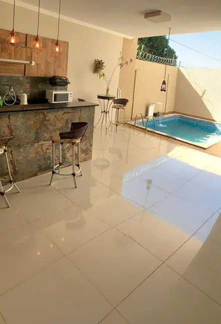 Casa de Condomínio com 3 quartos à venda e para alugar, 300m2 em Recanto das Palmeiras, Tres Lagoas - MS - imagem 2 Foto 2 de Casa de Condomínio com 3 quartos à venda e para alugar, 300m2 em Recanto das Palmeiras, Tres Lagoas - MS