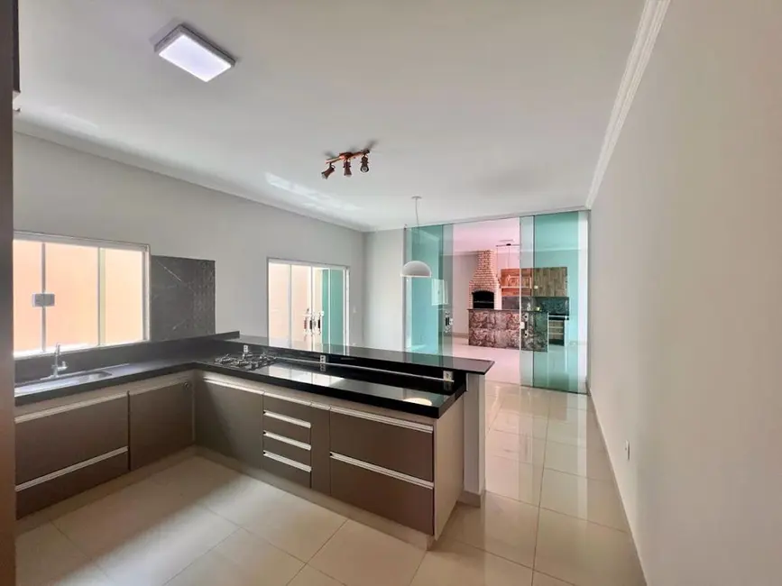 Casa de Condomínio com 3 quartos à venda e para alugar, 300m2 em Recanto das Palmeiras, Tres Lagoas - MS - imagem 4 Foto 4 de Casa de Condomínio com 3 quartos à venda e para alugar, 300m2 em Recanto das Palmeiras, Tres Lagoas - MS