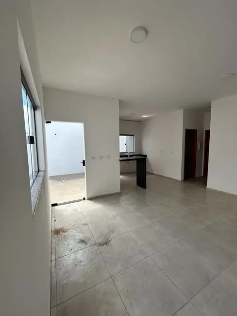 Foto 5 de Casa com 2 quartos à venda, 150m2 em Tres Lagoas - MS