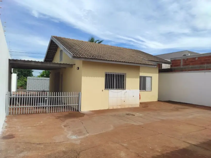 Foto 2 de Casa com 3 quartos à venda em Ipê, Tres Lagoas - MS