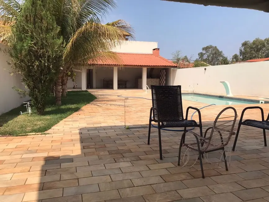 Casa com 3 quartos à venda, 625m2 em Centro, Tres Lagoas - MS - imagem 1 Foto 1 de Casa com 3 quartos à venda, 625m2 em Centro, Tres Lagoas - MS