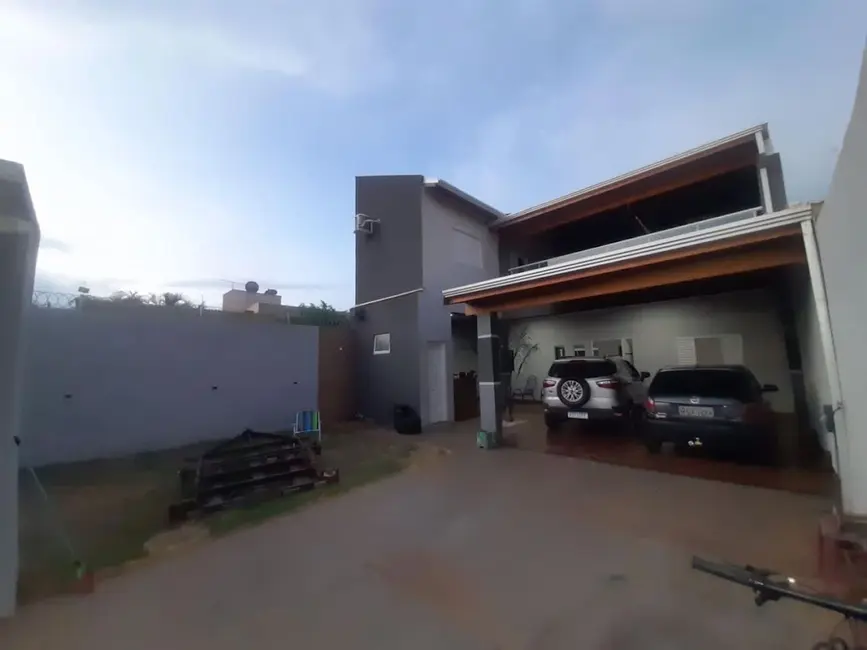 Foto 1 de Casa com 3 quartos à venda, 225m2 em Jardim das Paineiras, Tres Lagoas - MS