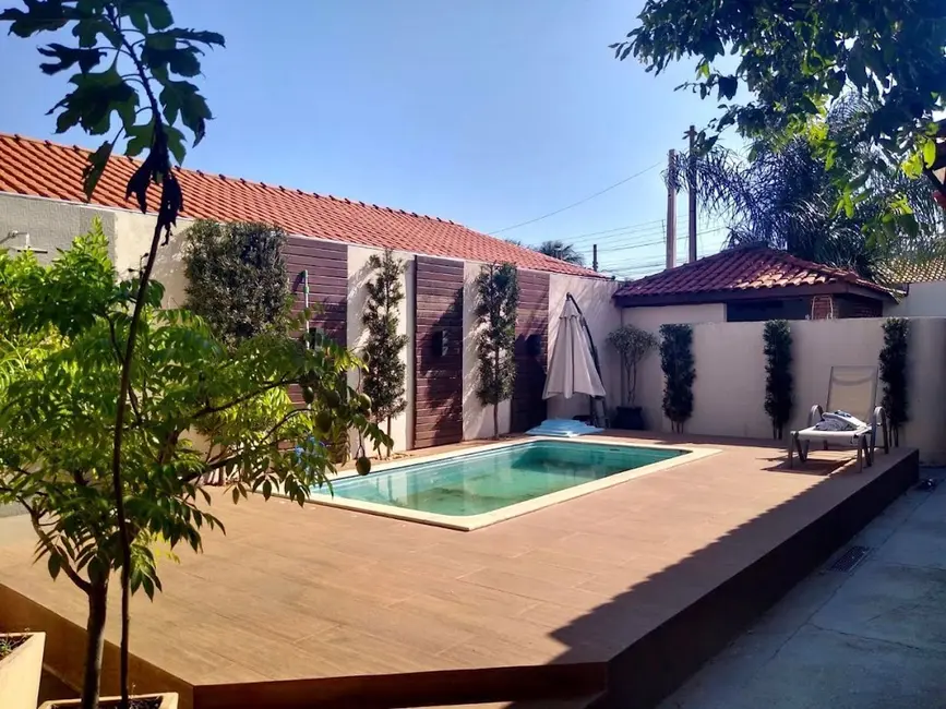 Foto 2 de Casa com 3 quartos à venda, 300m2 em Jardim Planalto, Tres Lagoas - MS