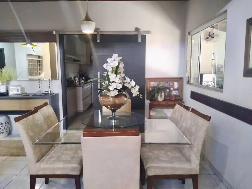 Foto 9 de Casa com 3 quartos à venda, 300m2 em Jardim Planalto, Tres Lagoas - MS
