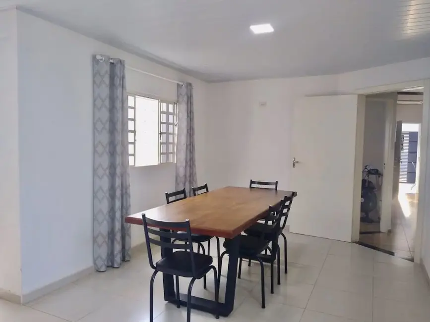 Foto 5 de Casa com 3 quartos à venda, 200m2 em Centro, Tres Lagoas - MS