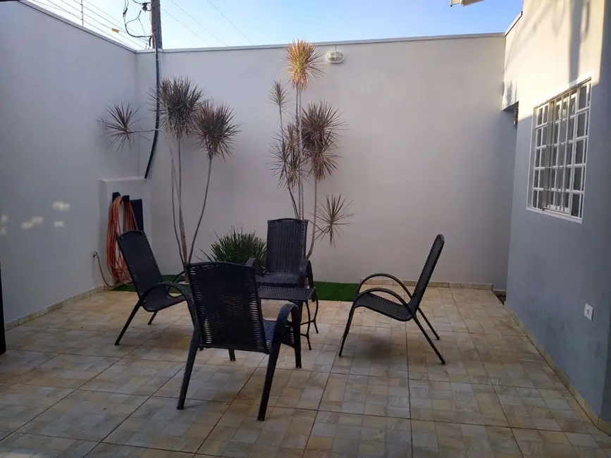 Foto 3 de Casa com 3 quartos à venda, 200m2 em Centro, Tres Lagoas - MS