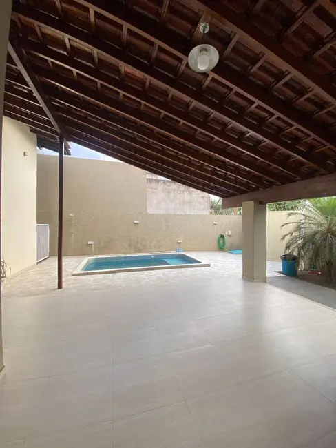 Foto 4 de Casa com 3 quartos à venda, 360m2 em Ipê, Tres Lagoas - MS