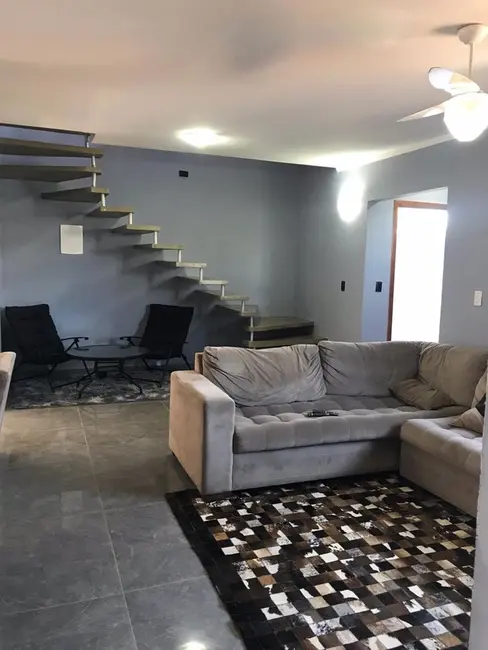 Foto 3 de Sobrado com 3 quartos à venda, 150m2 em Ipê, Tres Lagoas - MS