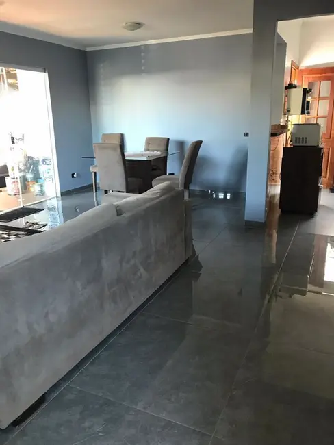 Foto 7 de Sobrado com 3 quartos à venda, 150m2 em Ipê, Tres Lagoas - MS