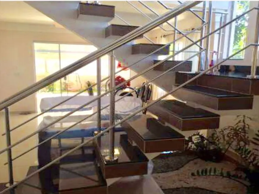 Casa com 3 quartos à venda, 240m2 em Recanto das Palmeiras, Tres Lagoas - MS - imagem 1 Foto 1 de Casa com 3 quartos à venda, 240m2 em Recanto das Palmeiras, Tres Lagoas - MS