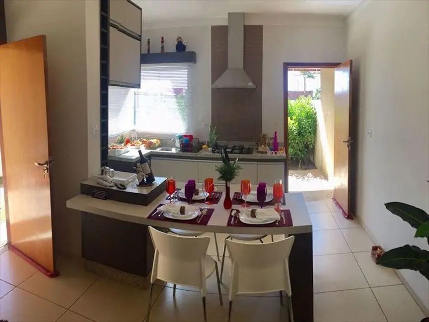 Casa com 3 quartos à venda, 120m2 em Santos Dumont, Tres Lagoas - MS - imagem 1 Foto 1 de Casa com 3 quartos à venda, 120m2 em Santos Dumont, Tres Lagoas - MS