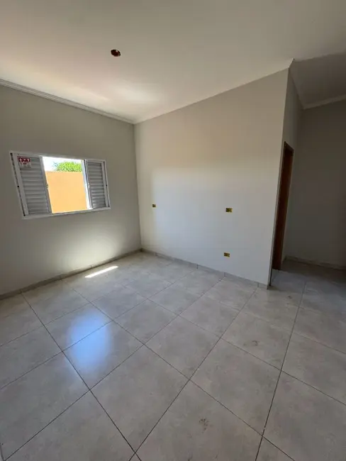 Foto 6 de Casa com 2 quartos à venda, 180m2 em Tres Lagoas - MS