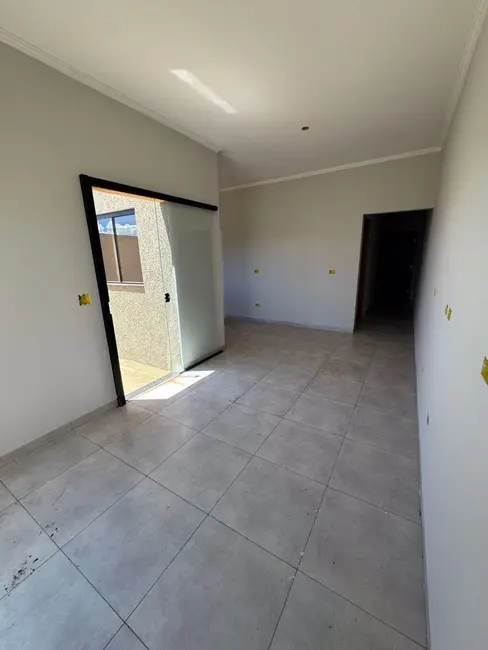 Foto 1 de Casa com 2 quartos à venda, 180m2 em Tres Lagoas - MS