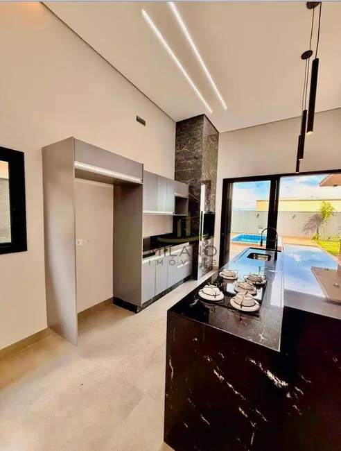 Foto 6 de Casa de Condomínio com 3 quartos à venda, 390m2 em Tres Lagoas - MS