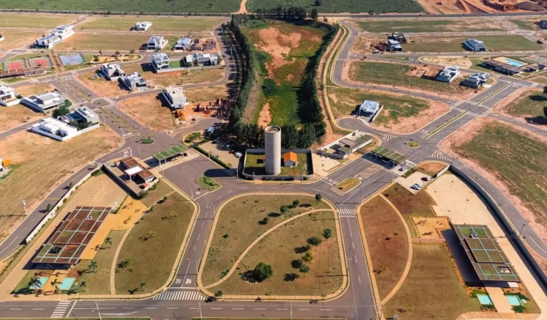 Foto 6 de Terreno / Lote à venda, 455m2 em Tres Lagoas - MS