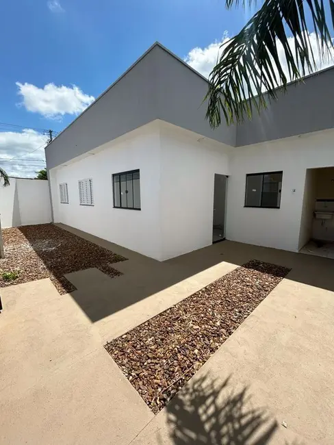 Foto 2 de Casa com 2 quartos à venda, 150m2 em Tres Lagoas - MS