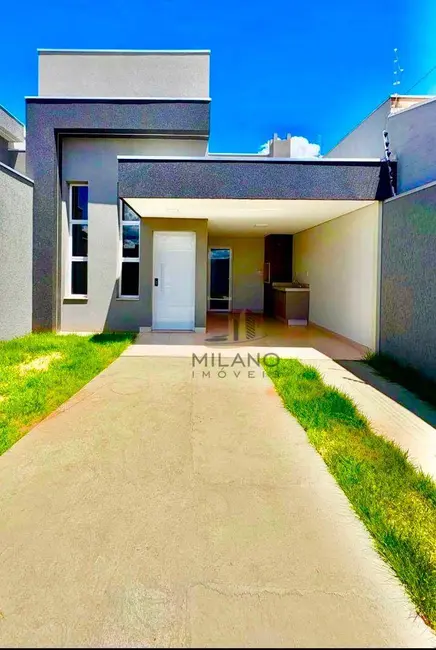 Foto 1 de Casa com 3 quartos à venda, 160m2 em Ipê, Tres Lagoas - MS
