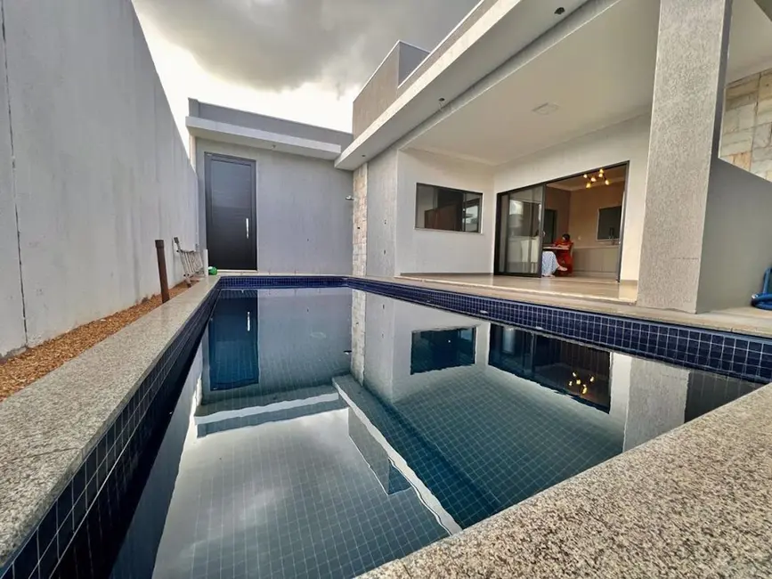 Foto 3 de Casa com 3 quartos à venda, 300m2 em Jardim Alvorada, Tres Lagoas - MS