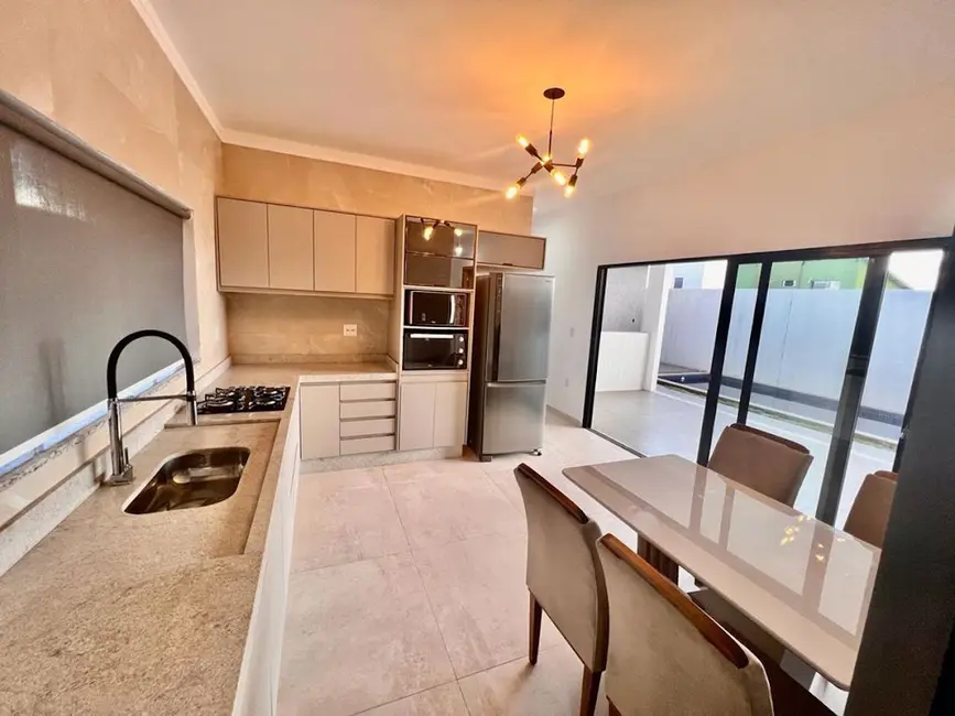 Foto 5 de Casa com 3 quartos à venda, 300m2 em Jardim Alvorada, Tres Lagoas - MS