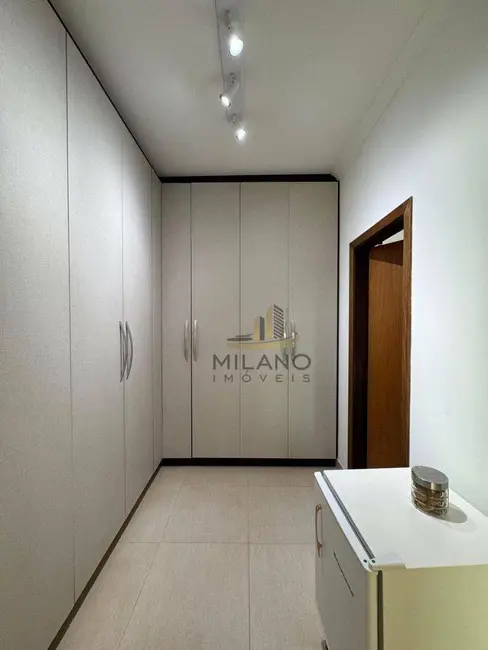 Foto 5 de Casa de Condomínio com 3 quartos à venda, 360m2 em Village do Lago, Tres Lagoas - MS