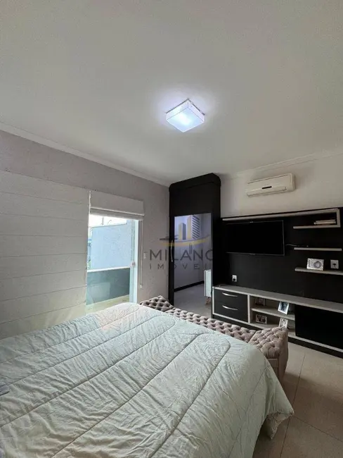 Foto 3 de Casa de Condomínio com 3 quartos à venda, 360m2 em Village do Lago, Tres Lagoas - MS